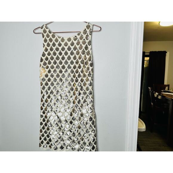 MILLY White Gold Silver Scallop Print Sequins Rhea Sleeveless Mini Dress Size 6 - Picture 6 of 16